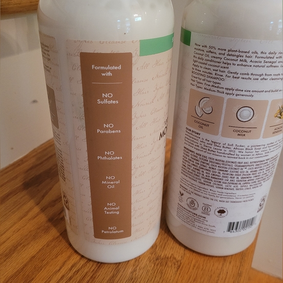 NEW Shea Moisture Natural Infusions Moisture Boosting Shampoo & Conditioner - Picture 2 of 3